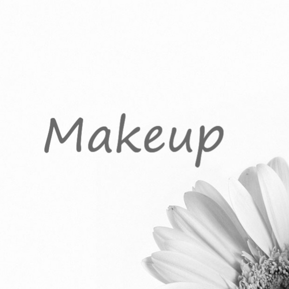 Makeup - Picture 1 of 1